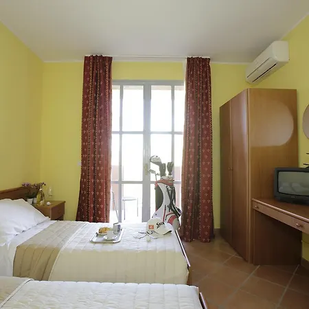 Il Golfino Hotel 3*