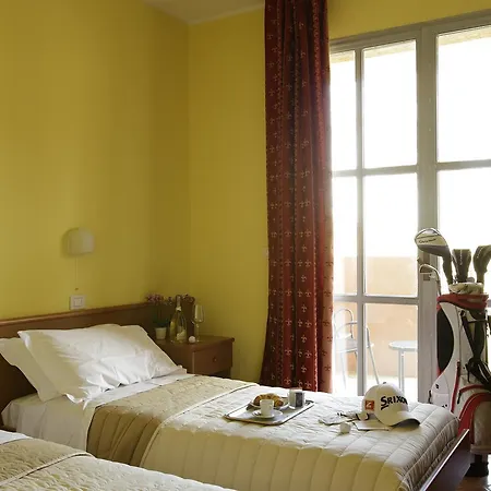 מלון Il Golfino 3*